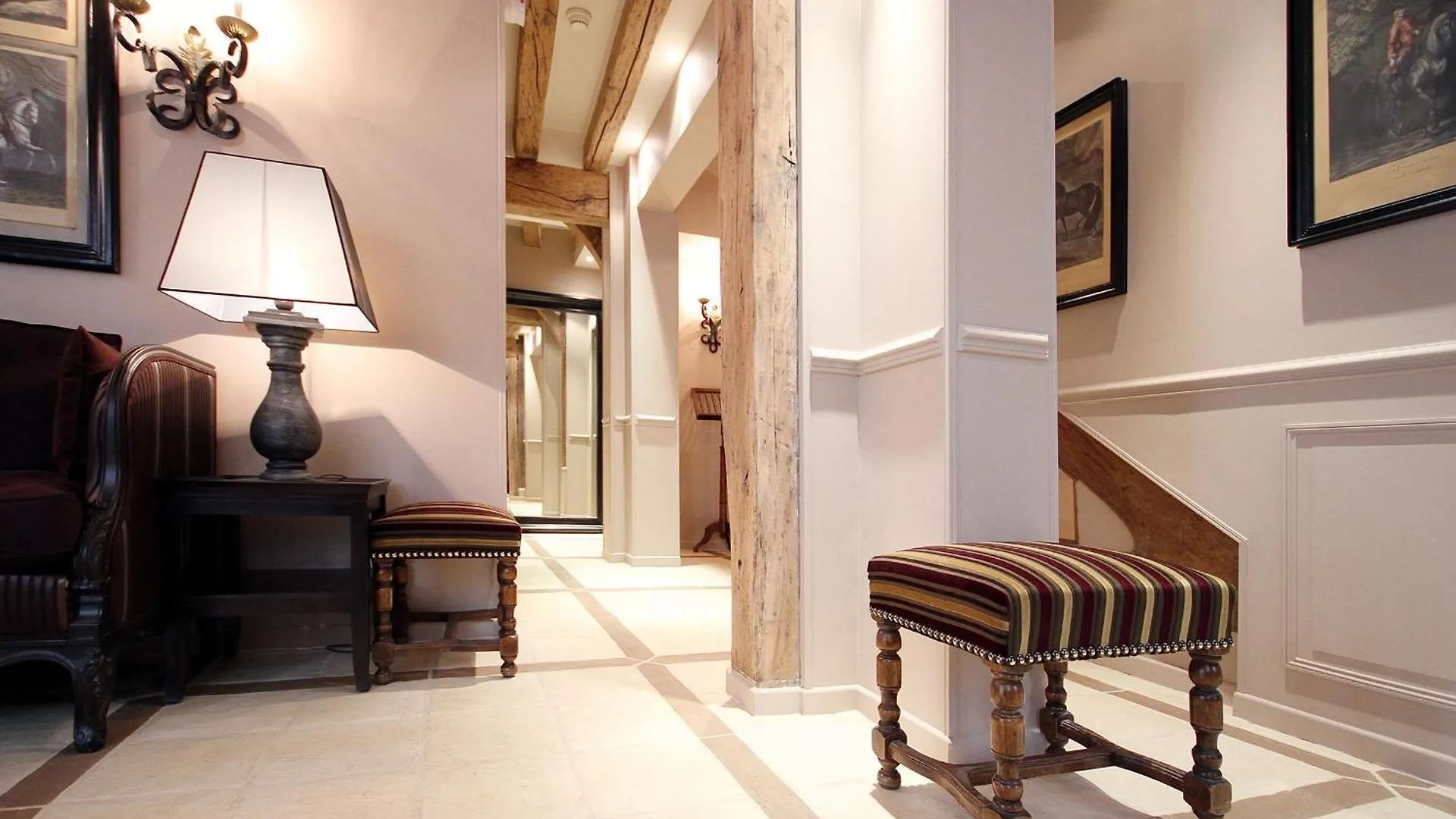 Hotel Saint-louis Marais 3*