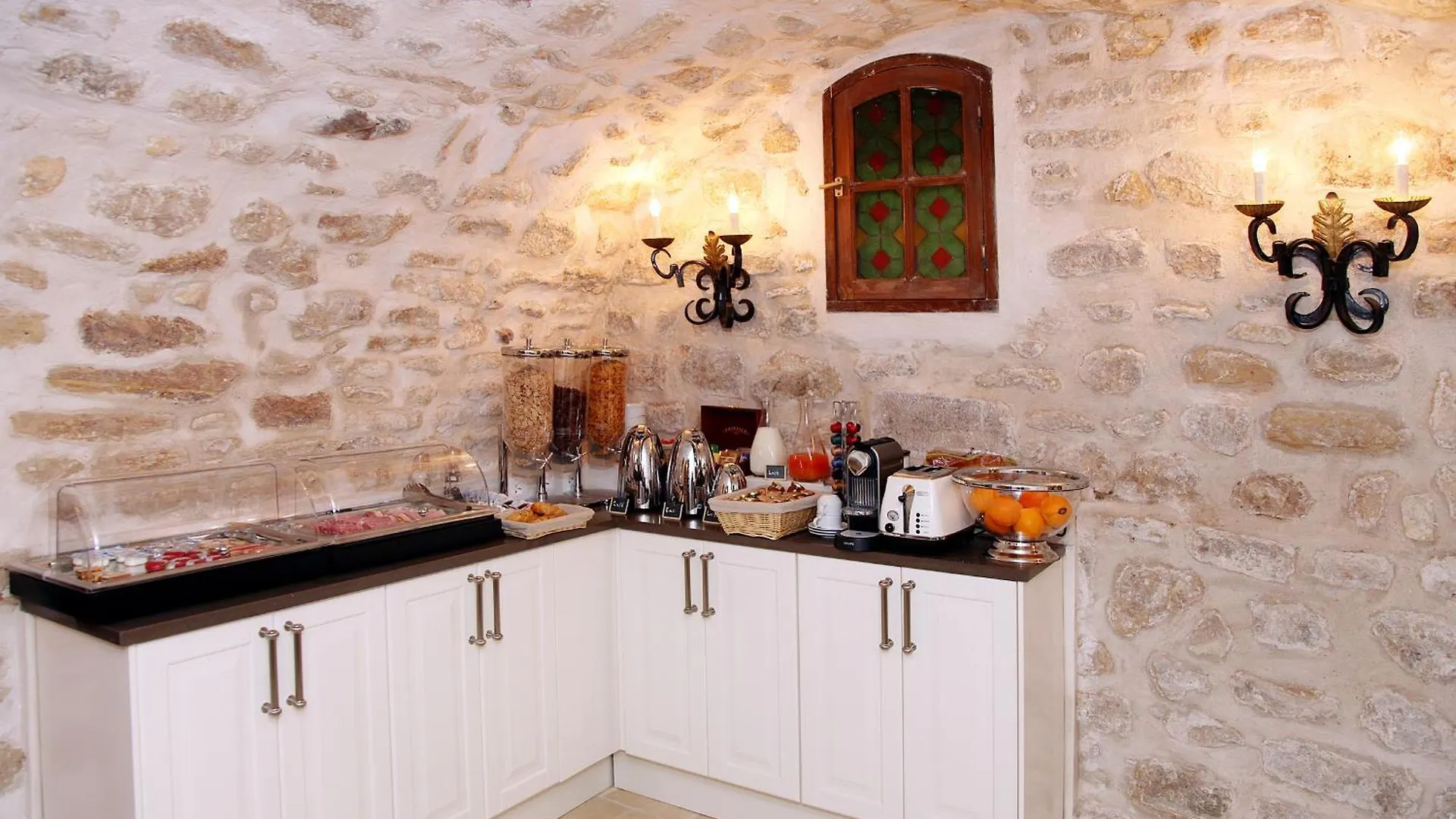 Hotel Saint-louis Marais 3*